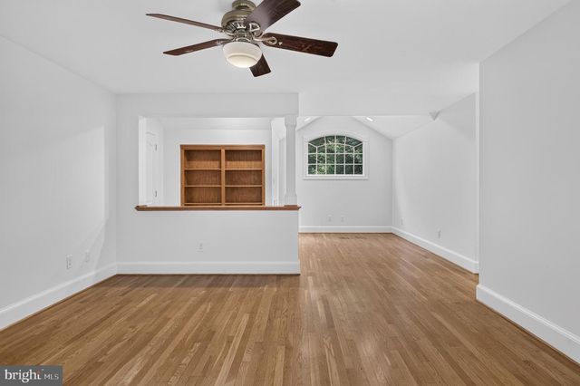 10100 IRON GATE RD, Potomac, MD 20854