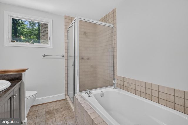 10100 IRON GATE RD, Potomac, MD 20854