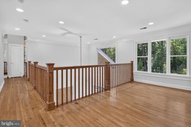 10100 IRON GATE RD, Potomac, MD 20854