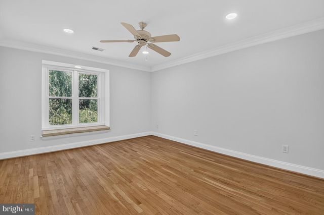 10100 IRON GATE RD, Potomac, MD 20854