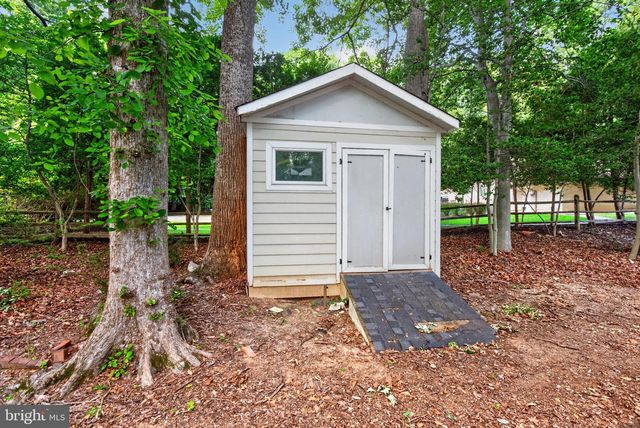 10100 IRON GATE RD, Potomac, MD 20854