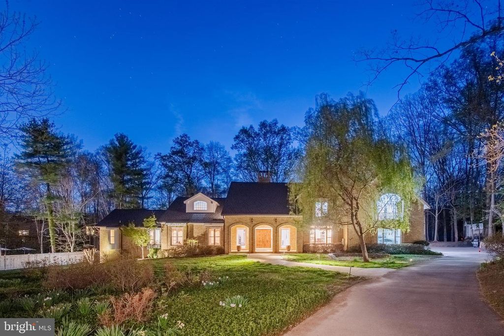 10100 IRON GATE RD, Potomac, MD 20854