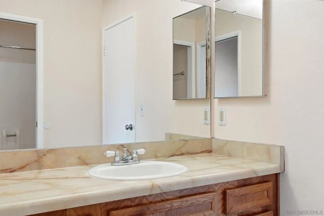 1585 Stone Edge Cir, El Cajon, CA 92021