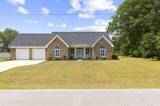 1144 Floyd Page Rd., Galivants Ferry, SC 29544