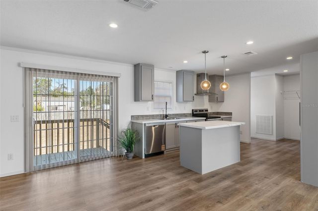 16077 BRADENTON STREET, Brooksville, FL 34604