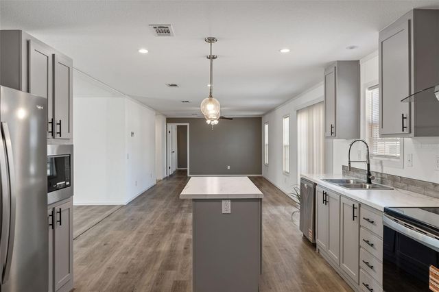 16077 BRADENTON STREET, Brooksville, FL 34604