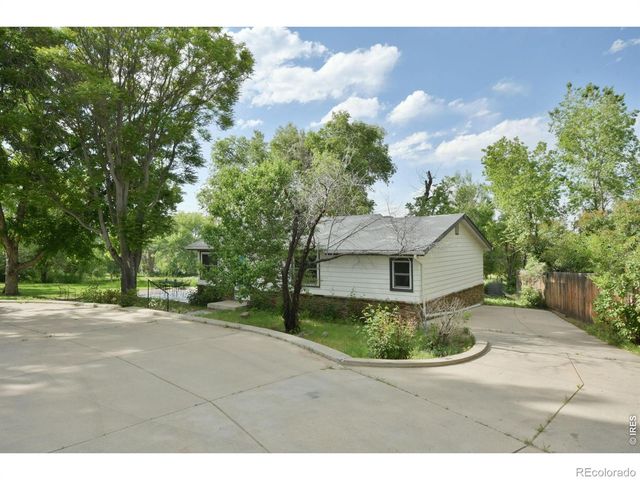 6903 Valmont Road, Boulder, CO 80301