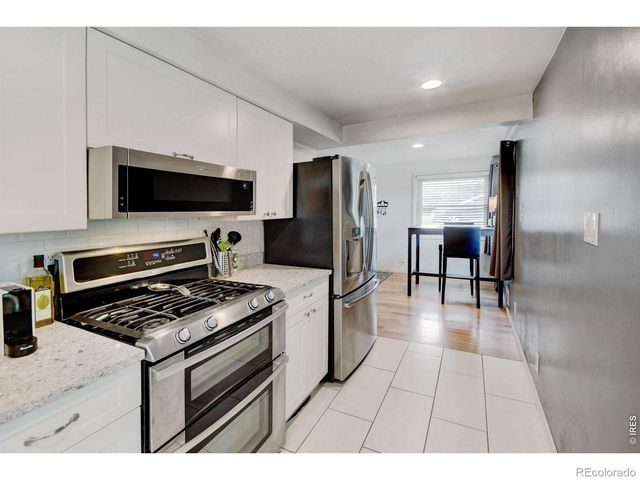 6903 Valmont Road, Boulder, CO 80301