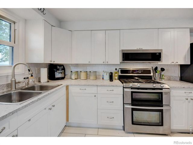 6903 Valmont Road, Boulder, CO 80301