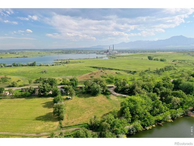 6903 Valmont Road, Boulder, CO 80301