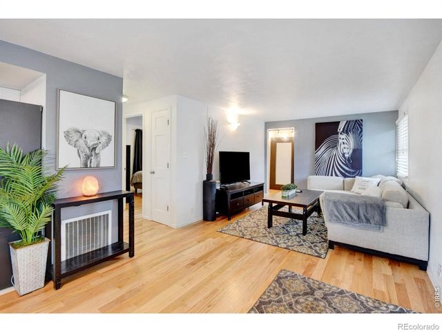 6903 Valmont Road, Boulder, CO 80301