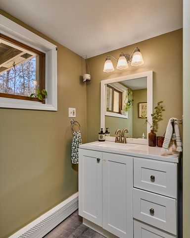 14 Sylvan Dr, Westfield, MA 01085