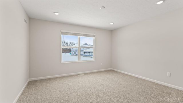 1882 Vista Lake Drive, Goshen Twp, OH 45122