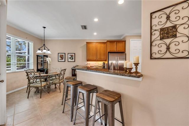 3657 Recreation LN, Naples, FL 34116