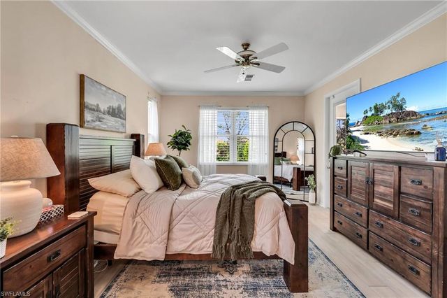 3657 Recreation LN, Naples, FL 34116