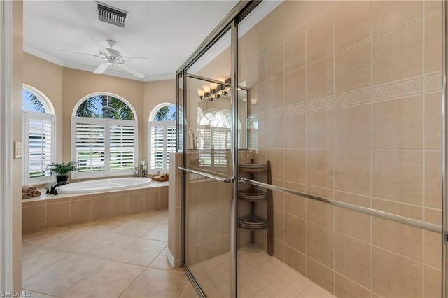 3657 Recreation LN, Naples, FL 34116