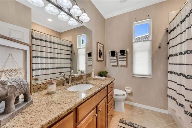 3657 Recreation LN, Naples, FL 34116