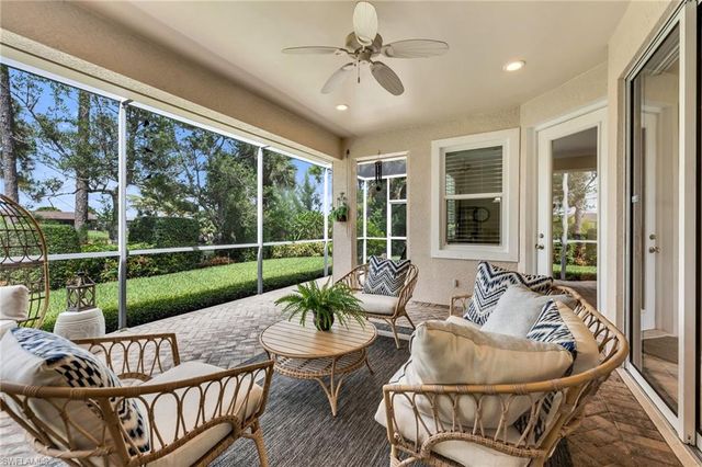 3657 Recreation LN, Naples, FL 34116