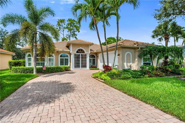 3657 Recreation LN, Naples, FL 34116
