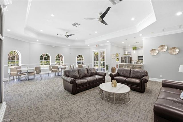 3657 Recreation LN, Naples, FL 34116