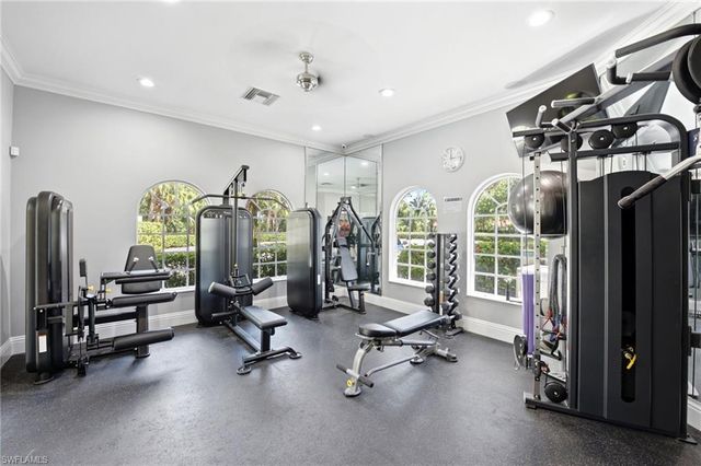 3657 Recreation LN, Naples, FL 34116