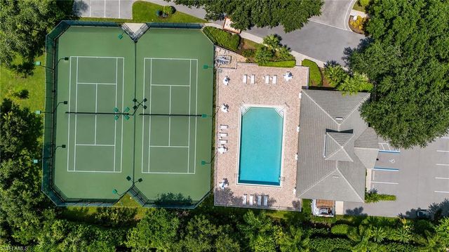 3657 Recreation LN, Naples, FL 34116