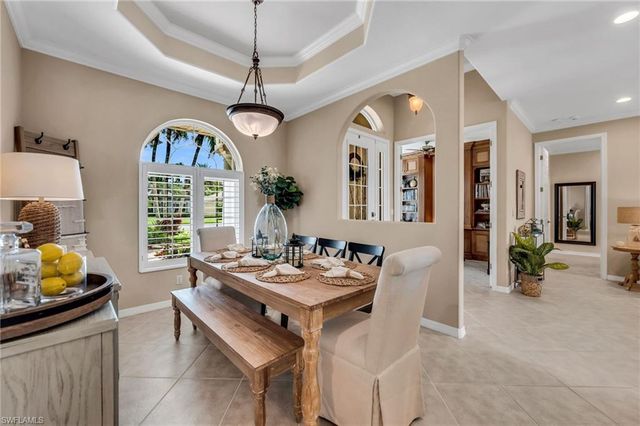 3657 Recreation LN, Naples, FL 34116