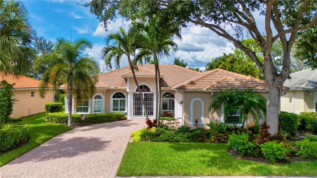 3657 Recreation LN, Naples, FL 34116