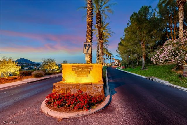 18 Camino Barcelona Place, Henderson, NV 89011