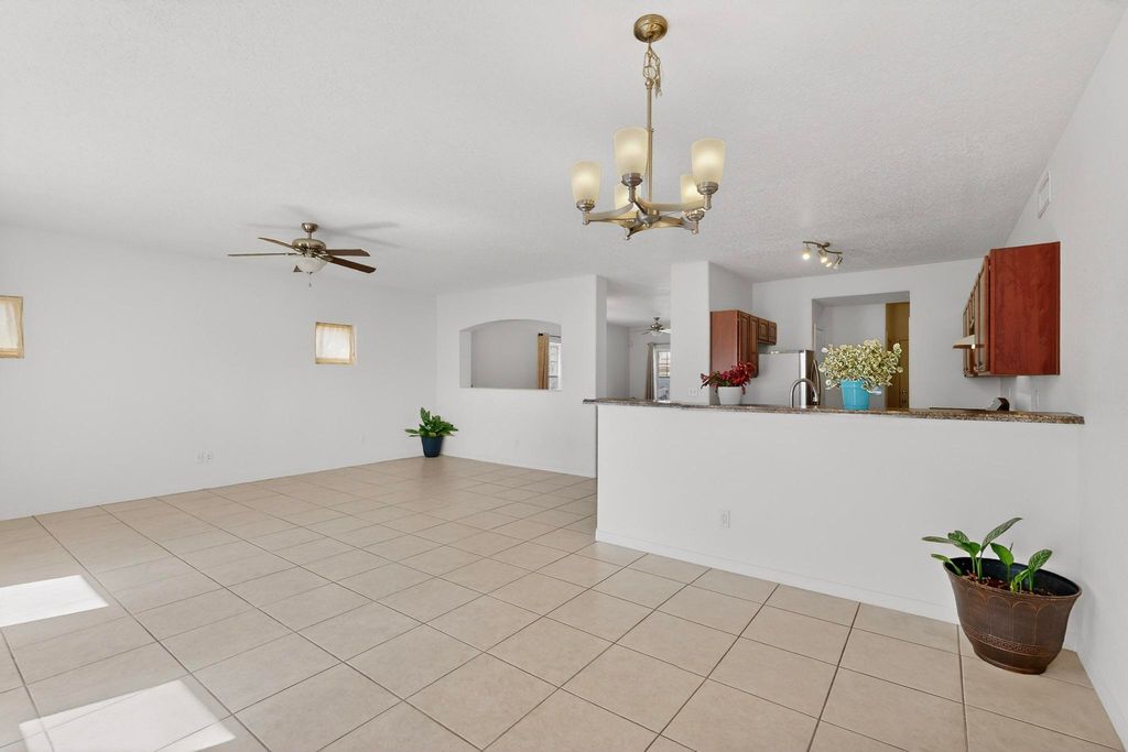 Image 24 of property listing at 2824 Walsh Loop SE, Rio Rancho, NM 87124