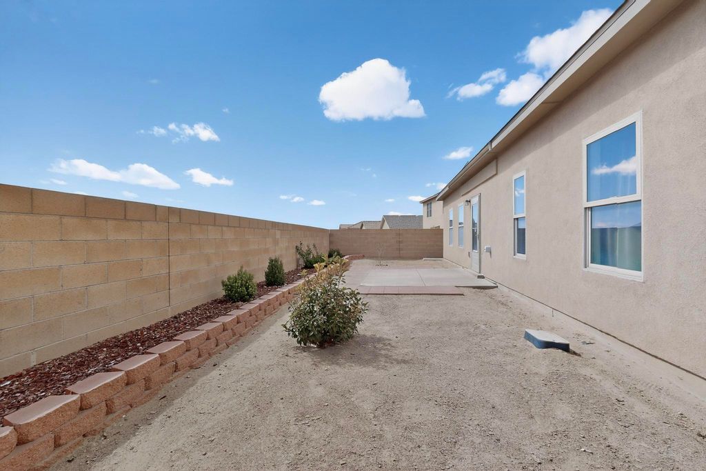 Image 48 of property listing at 2824 Walsh Loop SE, Rio Rancho, NM 87124