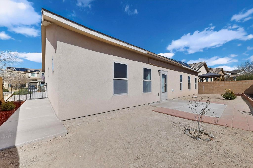Image 51 of property listing at 2824 Walsh Loop SE, Rio Rancho, NM 87124