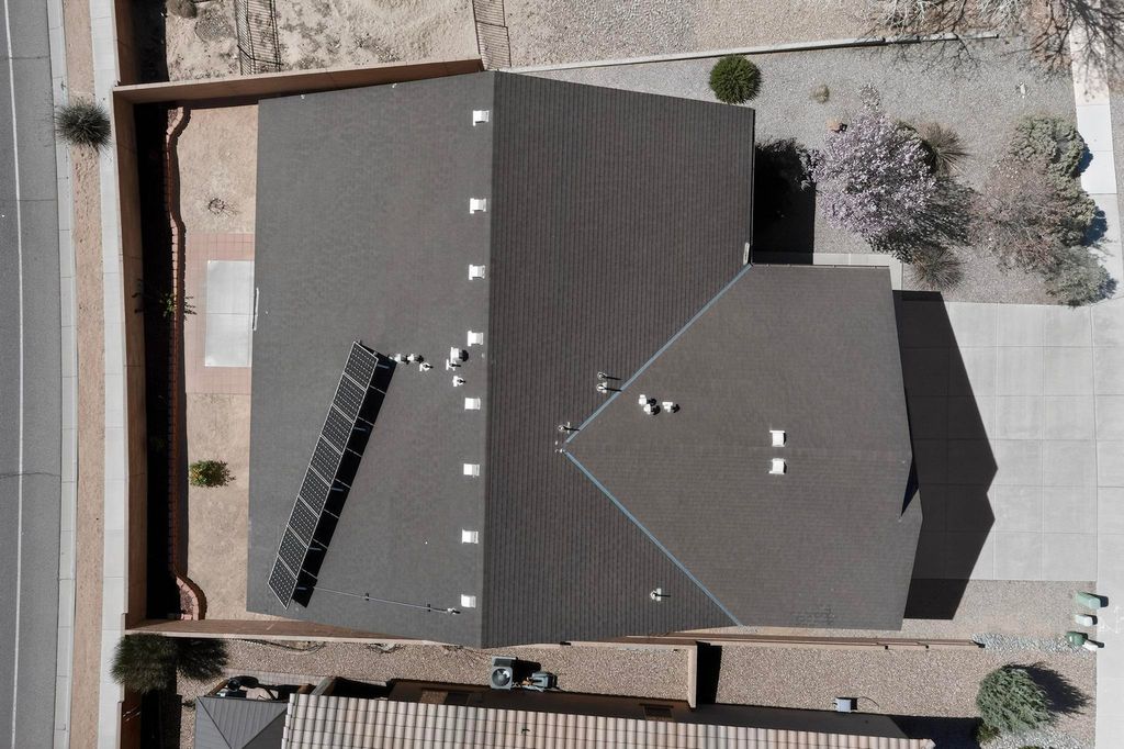 Image 9 of property listing at 2824 Walsh Loop SE, Rio Rancho, NM 87124