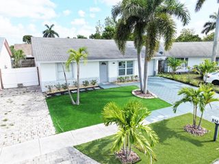 6147 Moonbeam Drive, Lake Worth, FL 33463