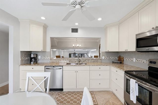 1187 LAKE HOUSE CIRCLE C127, Sarasota, FL 34242