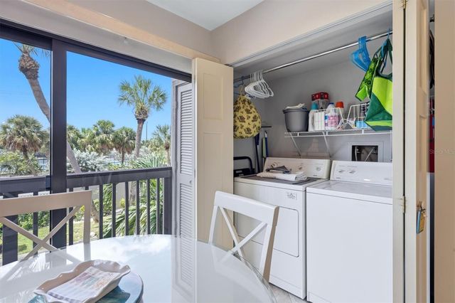 1187 LAKE HOUSE CIRCLE C127, Sarasota, FL 34242