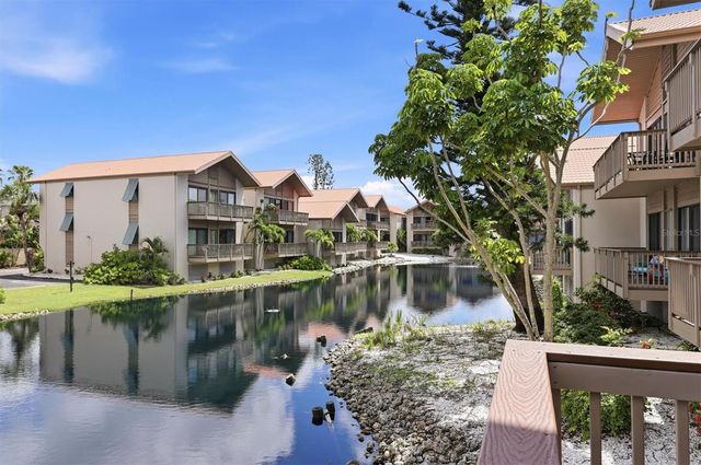 1187 LAKE HOUSE CIRCLE C127, Sarasota, FL 34242