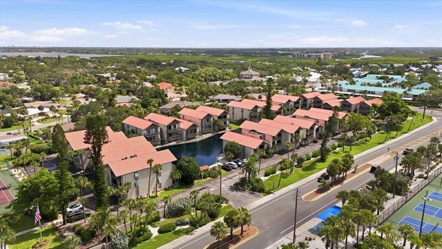 1187 LAKE HOUSE CIRCLE C127, Sarasota, FL 34242
