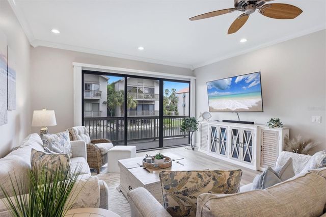1187 LAKE HOUSE CIRCLE C127, Sarasota, FL 34242