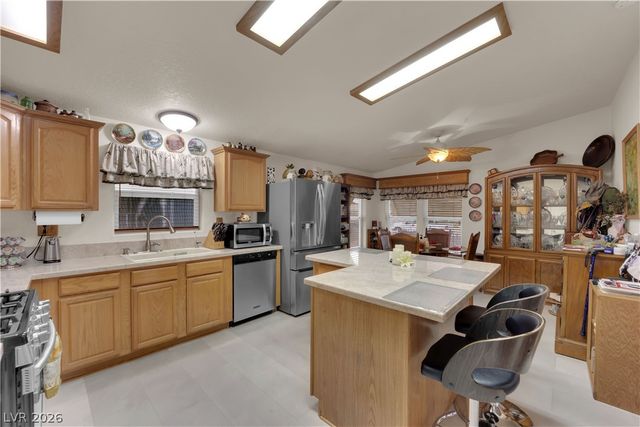 4783 Vista Flora Way, Las Vegas, NV 89121