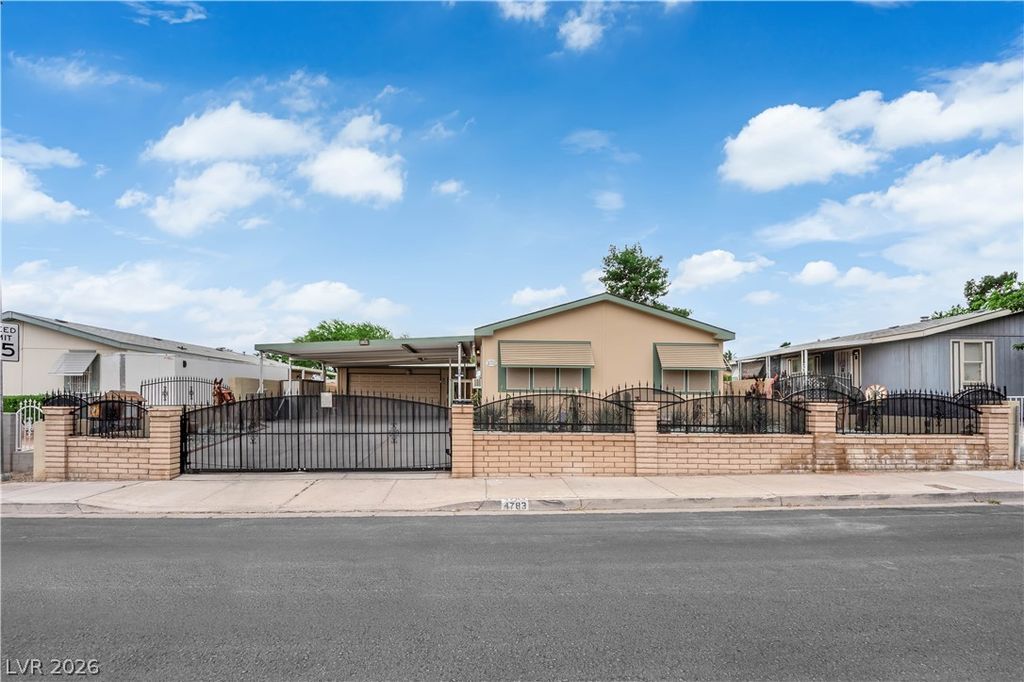 4783 Vista Flora Way, Las Vegas, NV 89121