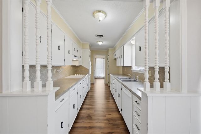 176 Fm 2679, Brenham, TX 77833