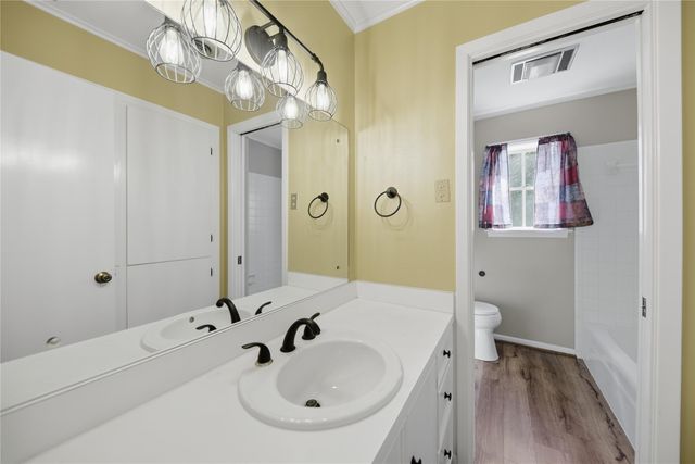 176 Fm 2679, Brenham, TX 77833