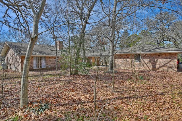 176 Fm 2679, Brenham, TX 77833