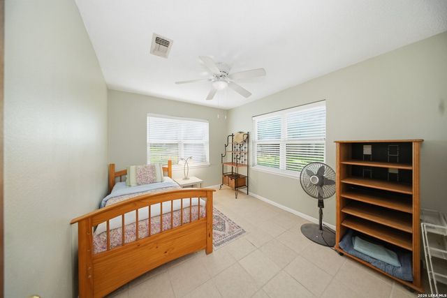 1276 River Trl, Seguin, TX 78155