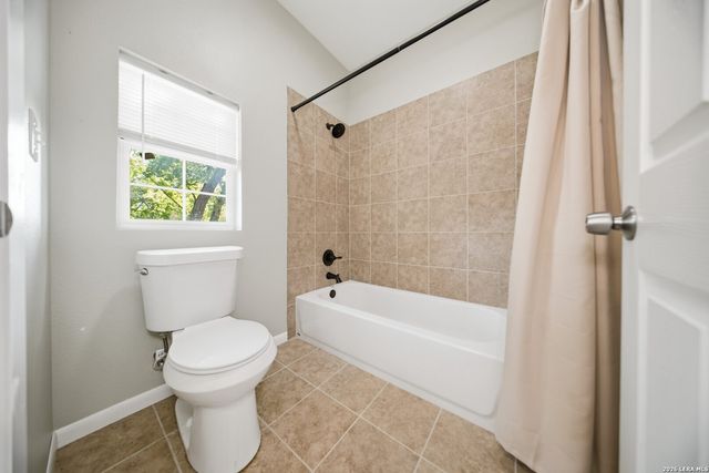 1276 River Trl, Seguin, TX 78155
