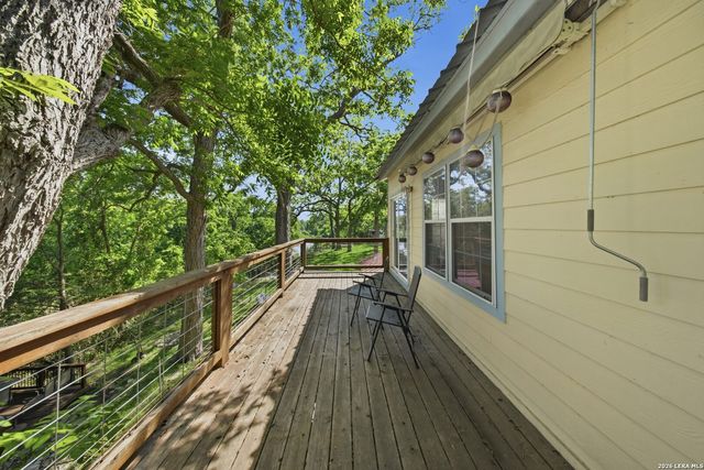 1276 River Trl, Seguin, TX 78155