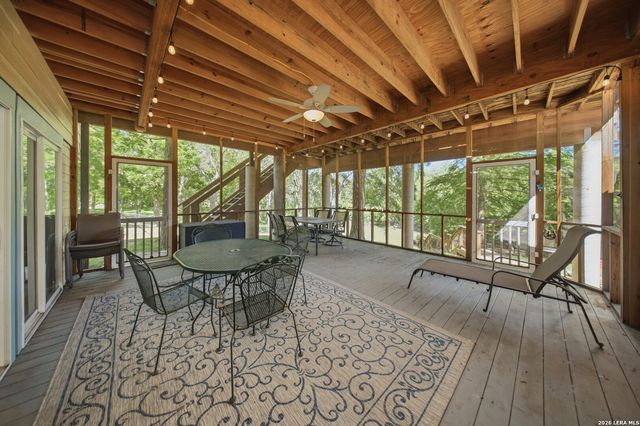 1276 River Trl, Seguin, TX 78155