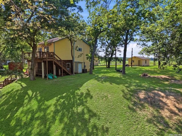 1276 River Trl, Seguin, TX 78155