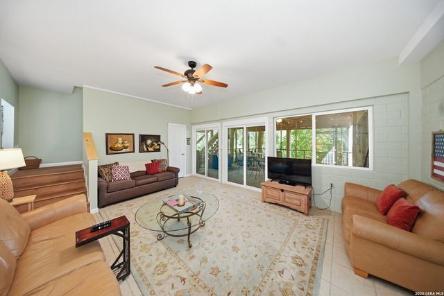 1276 River Trl, Seguin, TX 78155